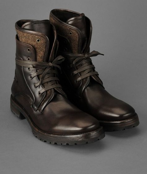 Big Boots, Street Style Vintage, Army Boots, Leather Lace Up Boots, Boot Style, Style Boots, John Varvatos, Mens Shoes Boots, Well Dressed Men