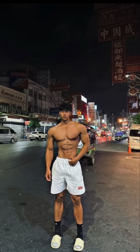 Muscle Inspiration, Ideal Male Body, Nice Men, Bf Picture, Gym Guys, Muscle Boy, Hot Asian Men, Anime Guys Shirtless, Muscular Men