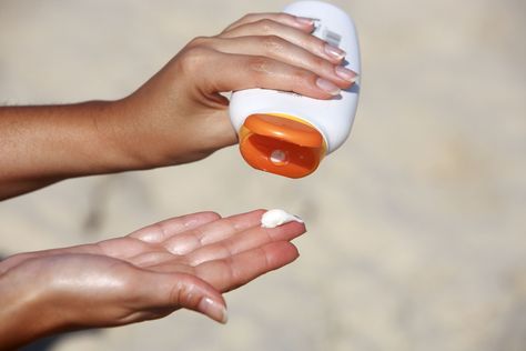 Is your sunscreen doing the best job it can to protect your skin? Here are the five best sunscreens to use and five types of sunscreen to avoid this summer. Dog Sunscreen, Travel Makeup Kit, Wrinkles Hands, Prevent Aging, Wrinkle Cream, Anti Aging Skin Products, Travel Makeup, Aging Skin Care, Makeup Kit