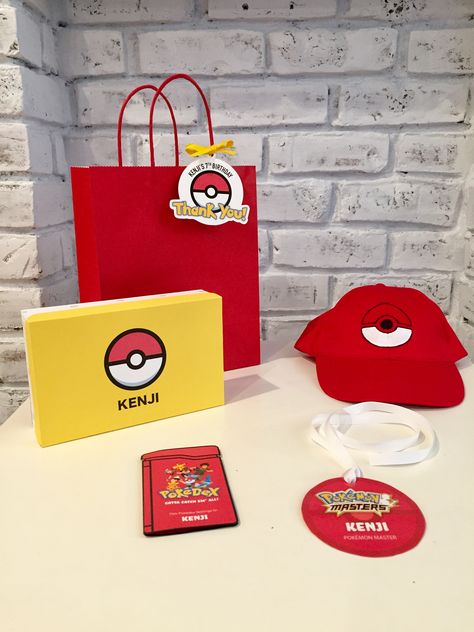 Pokemon Theme Party Kit - Favor box, hat, and Pokédex card for activity Pokemon Box Ideas, Pokemon Giveaway Ideas, Pokemon Loot Bag Ideas, Pokemon Loot Bags, Pokemon Favor Boxes, Pokemon Card Box, Pokemon Chip Bag, Pokemon Favor, Pokemon Party Favors