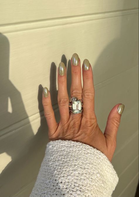 Green Nail Inspiration, Nails Sage Green, Nails Glazed Donut, Chrome Nails Summer, Spring Nails Chrome, Sage Green Nail, Hailey Bieber Nails, Bieber Nails, Donut Nails