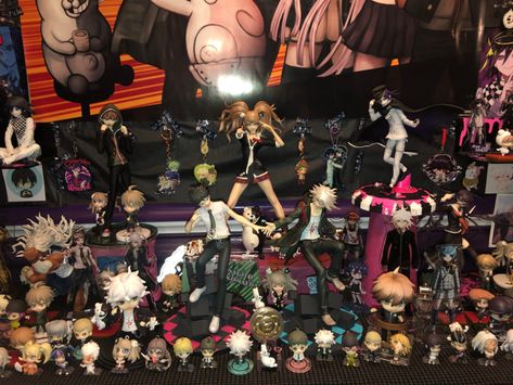 Danganronpa Shrine 4 | MyFigureCollection.net Danganronpa Room Decor, Danganronpa Figures, Character Shrine, Hope's Peak Academy, Simple Character, Anime Room, Home Decor Crate, Danganronpa 3, Danganronpa Characters