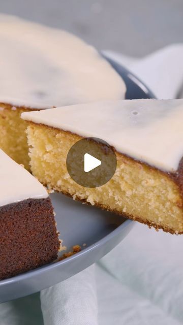 Best Recipes on Instagram: "This zesty lemon cake uses condensed milk both in the icing and cake for a lovely rich caramel touch and moist crumb. 🍋 Click the link in our Instagram bio for the full recipe or Google “BestRecipes condensed milk lemon cake”. 

#easybaking #lemoncake #cakerecipe #condensedmilk #cake" 7up Cake With Box Cake, Lemon Sheet Cake Recipe, Box Lemon Cake, Lemon Cake Mixes, Sheet Cake Recipes, Lemon Pudding, Cake Mix Recipes, Tie Scarf, Lemon Cake