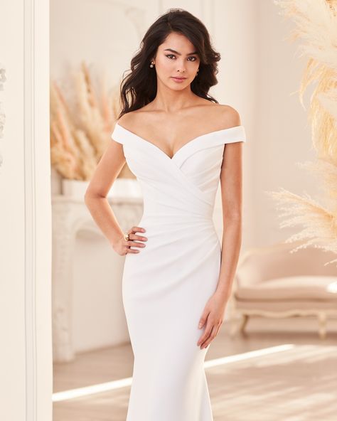 Here's a little taste of what's to come in 2021! Save March 31st in your calendar and join us in the launch of our brand new collection! #PalomaBlancaBridal Wedding Dress Fit And Flare, Paloma Blanca Wedding Dress, Ruched Wedding Dress, Mikaella Bridal, Canadian Wedding, Wedding Dress Designers, Minimalist Wedding Dresses, Fit And Flare Skirt, Designer Wedding Gowns