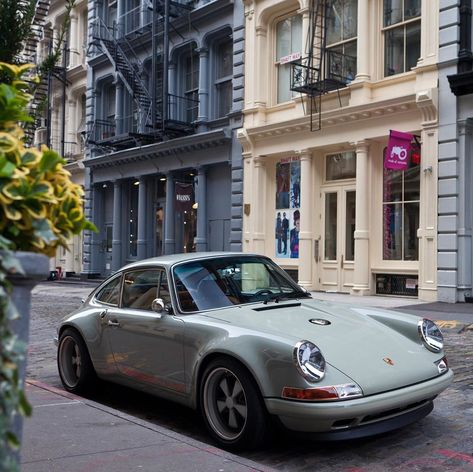 Singer Vehicle Design on Instagram: “#TBT   New York  Stone Grey with ghosted stripes and orange lettering.    #singervehicledesign #singerreimagined #porsche #porsche911…” Singer Vehicle Design, York Stone, Design Club, Old School Toys, Speed Bicycle, Porsche 935, Vintage Porsche, Stone Grey, Vehicle Design