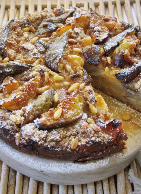 2 Aniseed Recipes, Fig Dessert, Date Bread, Creative Dessert Recipes, Caramel Treats, New Zealand Food, Fig Recipes, Pecan Cake, Creative Desserts