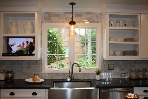 MY KITCHEN: LOVE this light fixture with Edison lightbulb Over The Kitchen Sink Lighting, Above Kitchen Sink Lighting, Lights Over Kitchen Sink, Kitchen Sink Pendant Light, Kitchen Sink Pendant, Light Above Kitchen Sink, Over Kitchen Sink Lighting, Kitchen Sink Lighting Ideas, Pendant Light Over Kitchen Sink