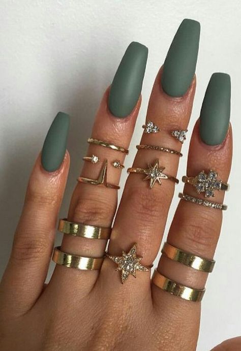 Matt army green nails Coffin Nails Matte, Super Nails, Coffin Nails Long, Coffin Nails Designs, Nail Arts, Matte Nails, Best Acrylic Nails, Gorgeous Nails, Cute Acrylic Nails