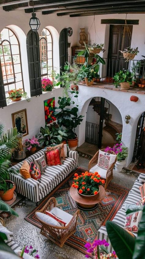 Bright Home Design, Modern Bright Interior Design, Oaxacan Home Decor, Simple Eclectic Decor, Cuban Interior Design, Spanish Style Homes Interior Living Rooms, Bedroom Ideas With Plants, House Aesthetic Interior Design, Spanish House Decor