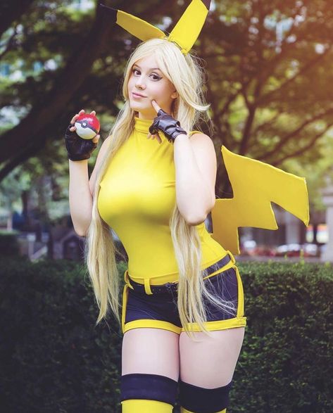 Pikachu is the best pokemon to cosplay, don't you think?? Pokemon Cosplay Female, Pikachu Halloween Costume, Pikachu Cosplay, Cosplay Pokemon, Poland Girls, Pikachu Costume, Cosplay Ideas Women, Pokemon Costumes, Pokemon Cosplay