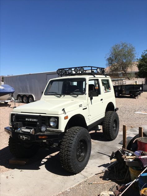 My Suzuki Samurai project. #SuzukiSamurai #Zuk #4x4 Suzuki Sierra 4x4, Suzuki Samurai Ideas Interior, Suzuki Samurai Aesthetic, Suzuki Jimny Modified Off Road, Custom Suzuki Samurai, Suzuki Sierra, Suzuki Vitara 4x4, Suzuki Jimny 4 Door, Mini Trucks 4x4