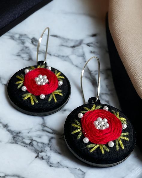 Pretty in cherry - Pretty me collection Fabric Jewelry Handmade, Jewellery Embroidery, Embroidery Jewellery, Felt Jewellery, Diy Earrings Materials, Hand Embroidered Jewelry, Embroidery Earrings, Embroidery Accessories, Diy Jewelry Set