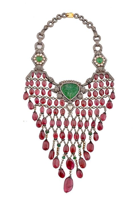 AmrapaliEventPreeta001 Farah Khan Jewellery, Khan Jewellery, Amrapali Jewellery, Real Silver Necklace, Amrapali Jewels, Heritage Jewellery, Diamond Necklaces, Red Necklace, India Jewelry