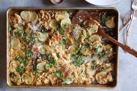 One-Pan Chicken, Kale, and Potato Gratin Recipe Potato Gratin Easy, Kale Potato, Potato Gratin Recipe, Au Gratin Potato Recipes, Chicken Kale, Au Gratin Recipes, One Pan Chicken, Simple Chicken, Potatoes Au Gratin