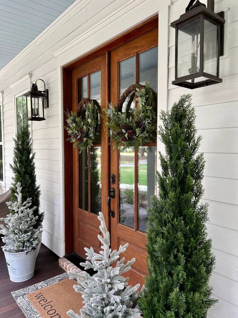 Plants Care, Artificial Christmas Wreaths, Twig Ring, Christmas Front Porch, Christmas Porch Decor, Cedar Trees, Faux Tree, Christmas Porch, Christmas Trends