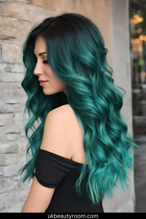 Vivid Vibes: Bold and Bright Hairstyles to Make a Colorful Statement Phtalo Green Hair, Green Hair Women, Green Hair Ideas, Alex Aesthetic, Blue And Green Hair, Black And Green Hair, Hair Dye Shades, Emerald Green Hair, Emerald Hair