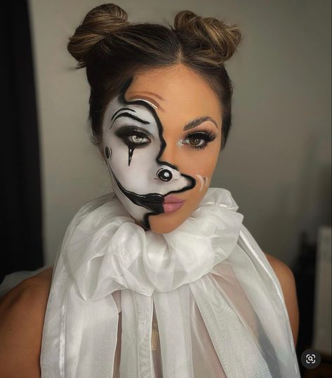 Halloween Face Painting, Diy Halloween Makeup, Creepy Halloween Makeup, Halloween Makeup Diy, Halloween Eye Makeup, Amazing Halloween Makeup, Cute Couple Halloween Costumes, Halloween Makeup Scary, Halloween Makeup Inspiration