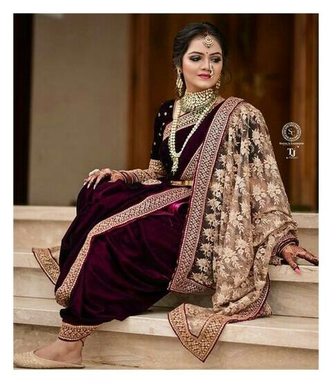 Velvet Nauvari Saree Brides, Velvet Saree Look For Wedding, Velvet Navari Saree Marathi Bride, Nauwari Bride Look, Velvet Nauvari Saree, Maharashtrian Saree Look, Punjabi Kurti, Indian Academia, Brown Saree