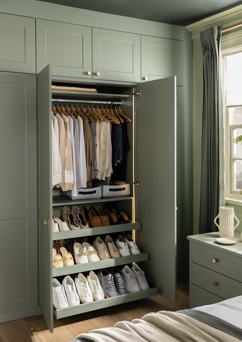 Modern Wardrobe Ideas, Wardrobe Aesthetic, Green Shoe, Bedroom Built Ins, Bedroom Built In Wardrobe, Bedroom Cupboards, Sage Green Bedroom, Wardrobe Door Designs, Dressing Room Design Small