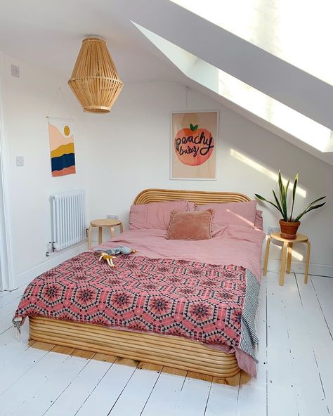 Coral Bedroom, Bedroom Vanity, Saturday Afternoon, Dreamy Bedrooms, Sofa Home, Spare Room, Big Houses, Morning Light, Interior Inspo