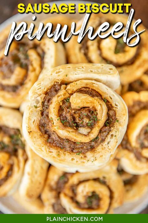 Sausage Biscuit Pinwheels - only 2 ingredients! We LOVE these things! SO quick and easy to make and they taste great. Perfect for a weekday morning, brunch, tailgating, parties, and the holidays! I always have the ingredients on hand to whip up a batch. Double the recipe for a crowd. These things fly off the plate! Biscuit Pinwheels, Sausage Pinwheels, Cream Cheese Sausage Balls, Football Friday, Breakfast Casserole With Biscuits, Buttermilk Biscuit, Sausage Biscuits, Traditional Breakfast, Canned Biscuits