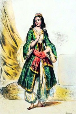 Greek woman in traditional costume beginning of the 19th Century. Ottoman Clothing Women, Abbasid Caliphate Clothing, Persian Clothing Women, Ottoman Empire Fashion, Turkish Fashion Traditional, Traditional Persian Clothing, Ottoman Empire Clothing, Persian Clothes, Ottoman Clothing