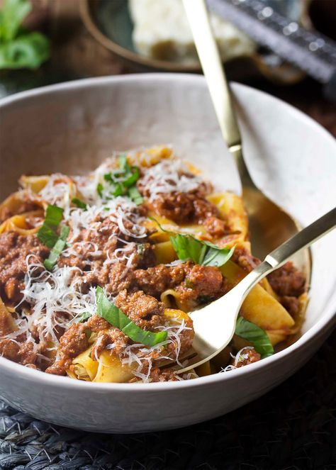 For the best homemade sauce, make my classic ragu bolognese! It's an authentic Italian recipe full of ground beef and pancetta with a little tomato all served over pappardelle pasta. | justalittlebitofbacon.com Pappardelle Recipes, Twisted Pasta, Mushroom Bolognese, Italian Meat Sauce, Ragu Bolognese, Pappardelle Pasta, Italian Meats, Italian Sauce, Italian Foods