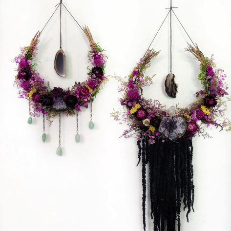 🫠🔥🌞🥵🫠 Swipe to see the new Wild Witch Wreaths that are in the $H☀️P NOW! Witchy Wreaths, Witch Wreaths, Wild Witch, Witch Wreath, Wreath Project, July 7, Diy Halloween Decorations, Diy Halloween, Yule