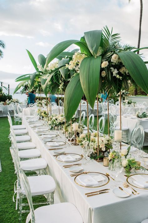 Tropical Wedding Gazebo Decor, Green And Gold Tropical Wedding, Tropical Leaves Wedding Decor, Palm Wedding Arch, Samoan Wedding Decorations, Jungle Tablescape, Tropical Wedding Theme Elegant, Tropical Chic Wedding, Haitian Wedding