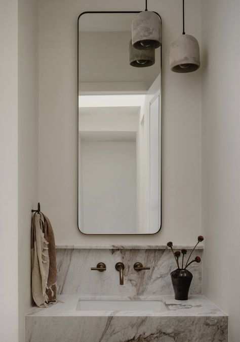 Masculine Modern Bathroom, Lydia Millen Bathroom, Narrow Small Bathroom, Dwell Bathroom, Portuguese Bathroom, Marble Powder Room, Jenna Barton, Bathroom Toilet Room, Italian Bathroom Design