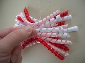 Hair Trinkets, Hairbow Tutorials, Korker Bows, Bow Business, Girls Hair Bows Diy, Hair Bow Ideas, Hair Bows Diy, Camp Activities, Hair Bow Tutorial