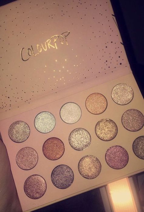 Makeup Highlight, Makeup Pallets, Makeup Eyeshadow Palette, Makeup Aesthetic, Makeup Items, Makeup Goals, Makati, Makeup Brands, Makeup Palette