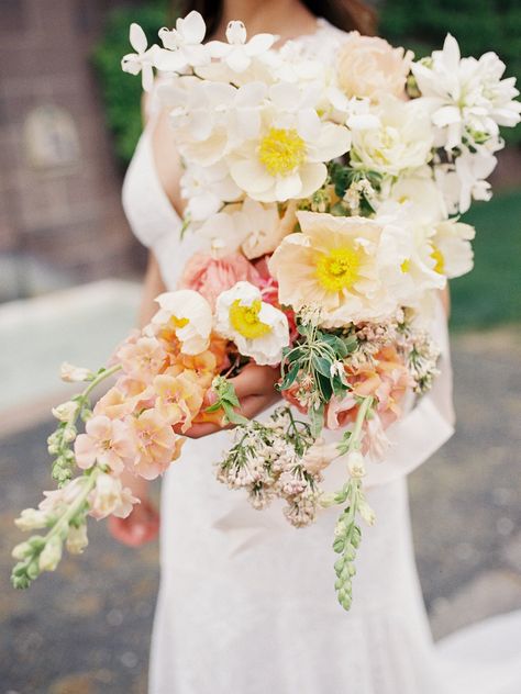 modern wedding bouquet seven shaped floral arrangement Pretty Wedding Bouquet, Yellow Wedding Bouquet, Modern Wedding Bouquets, Bridal Bouquet Spring, Spring Wedding Bouquets, Red Bouquet Wedding, Summer Wedding Bouquets, Ribbon Bouquet, Garden Wedding Inspiration