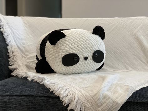 Giant Panda – Amigurumi Crochet Pattern – Clover Needlecraft Magical Crochet, Aesthetic Patterns, Mini Basket, Easy Crochet Animals, Crochet Aesthetic, Confection Au Crochet, Crochet Panda, Kawaii Crochet, Beginner Crochet Projects