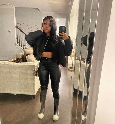 𝒇𝒐�𝒍𝒍𝒐𝒘 𝒎𝒚 𝒇𝒍𝒊𝒄𝒌𝒔 𝒑𝒂𝒈𝒆 @𝒅.𝒆𝒂𝒅𝒕𝒓𝒐𝒍𝒍𝒛 Knee High Rick Owens Outfit Black Women, Rick Owens Boots Outfit Black Women, Knee High Rick Owens Outfit, Rick Owens Shoes Outfit, High Knee Boots, Black Boots Outfit, Everyday Glam, Cute Birthday Outfits, Swag Outfits For Girls