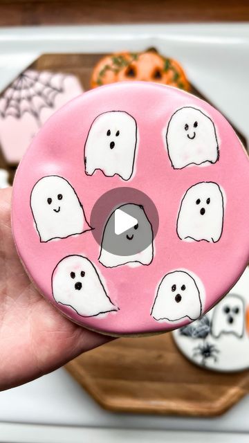 Stacia Walling on Instagram: "Wishing you a BOOtiful Wednesday👻💗 ✨ Do you want to learn to decorated sugar cookies like a pro but not sure where to start?? Check out my beginner friendly, self paced courses as well as my tried and true sugar cookie and royal icing recipes through the link in my bio! ✨" Ghost Cookies Decorated Royal Icing, How To Write On Royal Icing Cookies, How To Write On Sugar Cookies, Ghost Sugar Cookies Decorated, Learn How To Decorate Cookies, Sugar Cookie Recipe With Royal Icing, Icing Recipe, Cookie Designs, Royal Icing