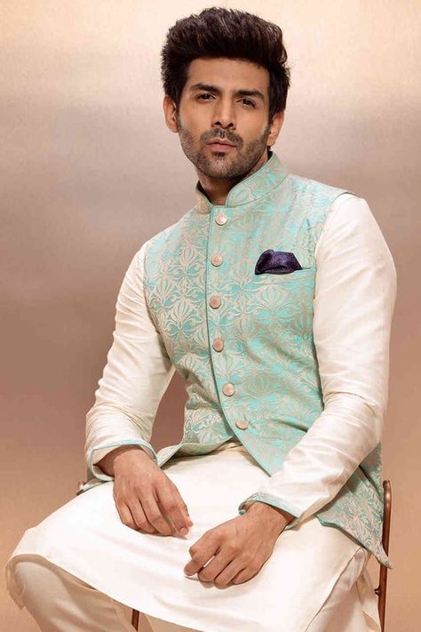 Classy Pastel Outfits For Grooms To Rock Their Wedding Look Kurta Sadri Mens Fashion, Cream Kurta With Jacket For Men, Indian Jacket For Men, Kurta Pajama Bandi Men, Cream Colour Kurta For Men, Marriage Kurta For Men, Kurta And Nehru Jacket For Men, Sagai Dress For Men, Bandi Kurta Mens Fashion