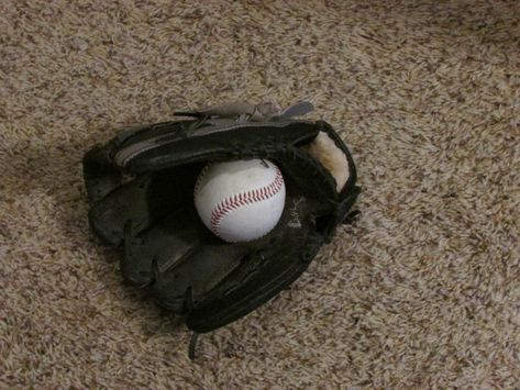 Best way to break in a softball glove Fly Ball, Softball Gloves, Ppg And Rrb, Batting Gloves, Baseball Equipment, Black And Blonde, The Outfield, Baseball Glove, Baseball Fan