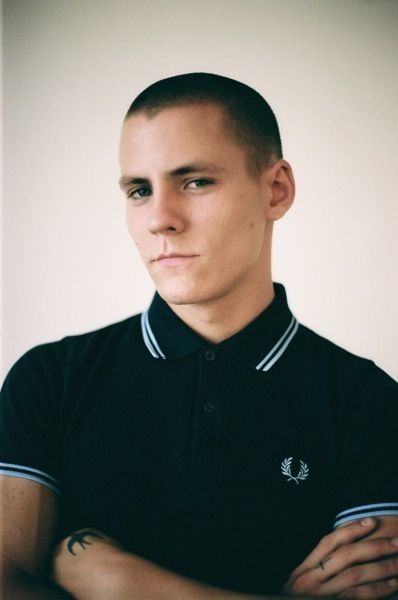 // Skinhead Fashion, Rude Girl, Green Polo Shirts, Mens Outfit Inspiration, Youth Culture, Mod Fashion, Outfits Casuales, Stylish Men, Casual Style