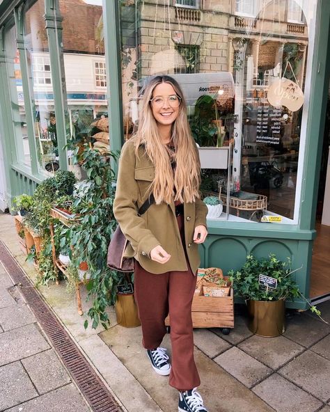 Zoella Outfits, Zoe Sugg, Zoella, Co Founder, Fall Winter Outfits, To Sleep, Youtubers, Winter Outfits, Fashion Beauty