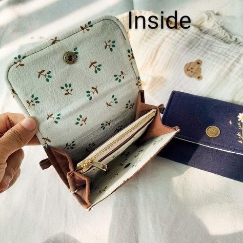 Embroidered linen wallet, wallet women small, handheld wallet,women wallet,embroidered purse, embroidery wallet,card wallet - Etsy 日本 Embroidery Wallet, Purse Embroidery, Embroidered Purse, Business Card Cases, Women Wallet, Embroidered Linen, Wallet Card, Card Wallet, Wallets For Women