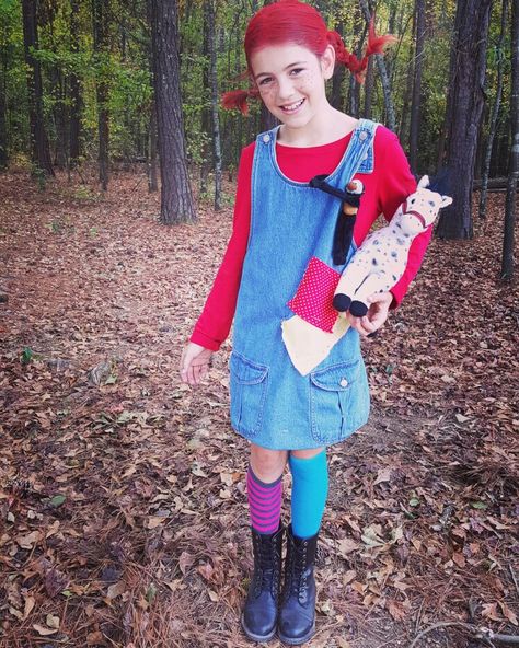 Pippi Longstocking Costume Woman Diy, Halloween Costumes With Overalls, Costumes With Overalls, Pippi Longstocking Costumes, Pippi Longstocking, Diy Costumes Women, Women Diy, Funky Outfits, Book Week