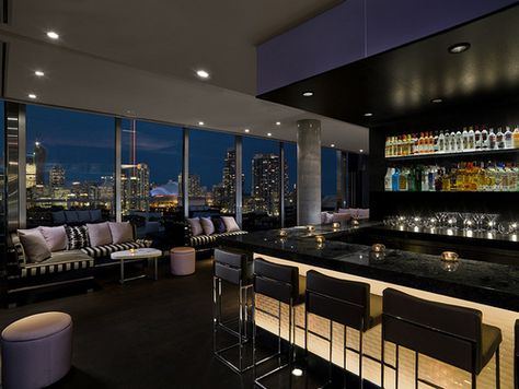 Penthouse bar Penthouse Bar, Toronto Restaurants, Rooftop Lounge, Luxury Penthouse, Simple Room, Rooftop Bar, Hotel Lobby, Bar Design, Hotels Room