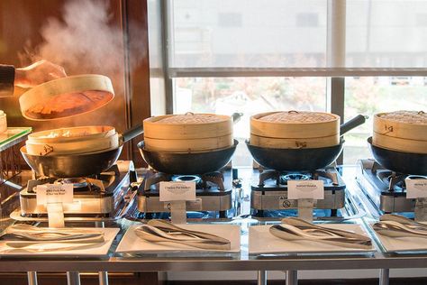 Traditional bamboo steamer baskets on the buffet at the Mandarin Oriental's weekend dim sum brunch buffet on Sunday Dimsum Buffet Display, Dumpling Bar Wedding, Dimsum Party, Wedding Buffet Displays, Dim Sum Buffet, Dim Sum Party, Asian Buffet, Japanese Buffet, Buffet Counter