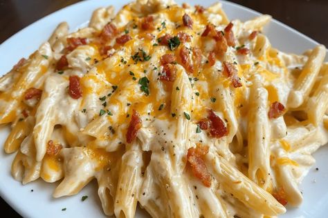 Crack Chicken Penne Recipe - cookefast.com Chicken Penne Recipes, Chicken And Egg Noodles, Chicken Penne Pasta, Penne Recipes, Penne Pasta Recipes, Ranch Sauce, Chicken Penne, Slow Cooker Pasta, Indulgent Food