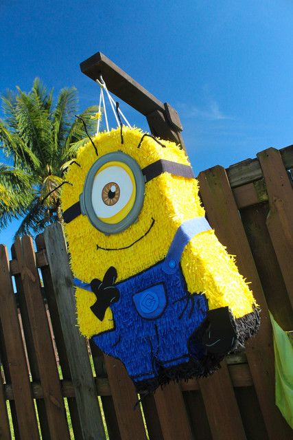 Despicable Damian's 5th Birthday Party | CatchMyParty.com Minions Birthday Party Decorations, Minion Party Theme, Minion Pinata, Minions Birthday Theme, Minions Birthday Party, Despicable Me Party, Minions Birthday, Minion Theme, Piñata Ideas