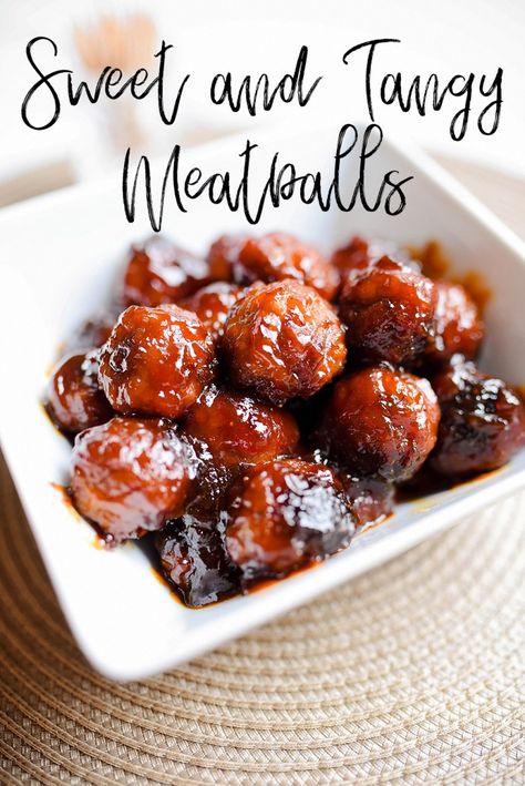 Sweet And Tangy Meatballs, Tangy Meatballs, Sweet And Sour Meatballs Recipe, Sweet Meatballs, Meatball Appetizer Recipe, Juice Ad, Sweet And Sour Meatballs, School Recipes, Appetizer Meatballs