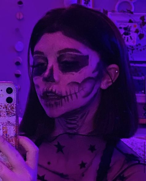 Halloween Skeleton Makeup, Halloweenský Makeup, Holloween Makeup, Cute Halloween Makeup, Skeleton Makeup, Halloween Makeup Pretty, Graphic Makeup, Halloween Makeup Inspiration, Swag Makeup