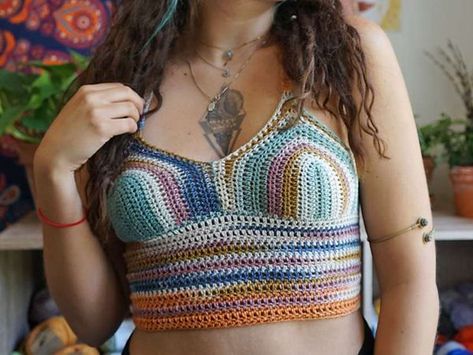 Easy Yoga Top – Share a Pattern Crochet Yoga, Crochet Easy, Crochet Tops Free Patterns, Yoga Top, Easy Yoga, Crochet Top Pattern, Yoga Tops, A Pattern, Top Pattern