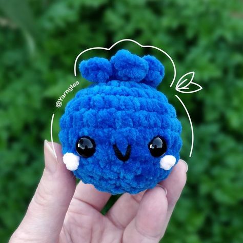 Fruit Crochet Pattern, Cute Mini Crochet, Fun Crochet Patterns, Food Amigurumi, Fruit Crochet, Crochet Pattern No Sew, Blueberry Pattern, Octopus Crochet Pattern, Faux Food